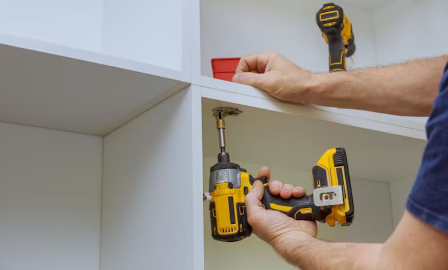 Montaje de muebles y elementos del hogar